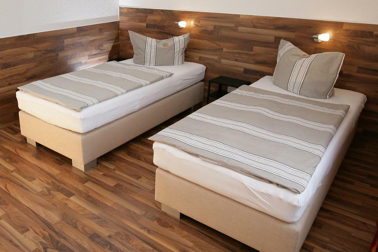 Apartments Am Baronenwald เกิพพิงเงน ภายนอก รูปภาพ