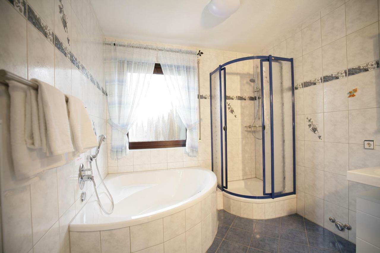 Apartments Am Baronenwald เกิพพิงเงน ภายนอก รูปภาพ